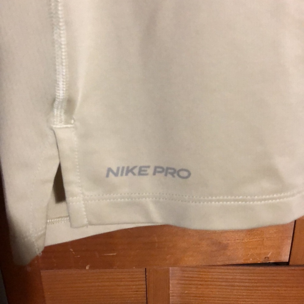 Nike Pro DriFit Workout Top NWOT - Picture 5 of 8